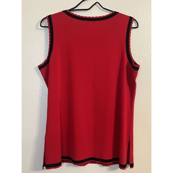 Exclusively Misook Size XL Red Black Trim Knitted Acrylic Side Slit Top - Picture 5 of 6